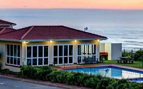 La Mer Stunning Beachfront Apartment